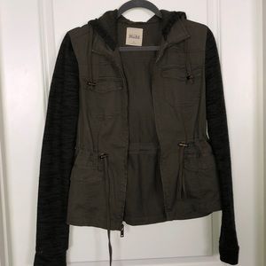 Girls green jacket with pockets